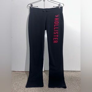 Hollister low-rise sweatpants in size small for Womens.